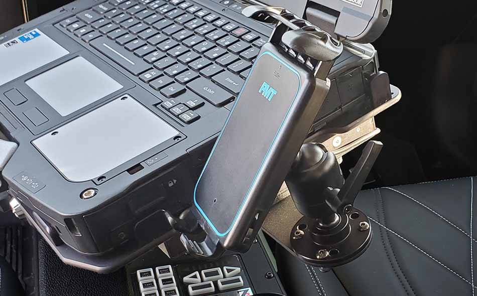 PMT Wireless Charging Phone Cradle attached to Display Screen Phone Mount Plate with Laptop Docking Station