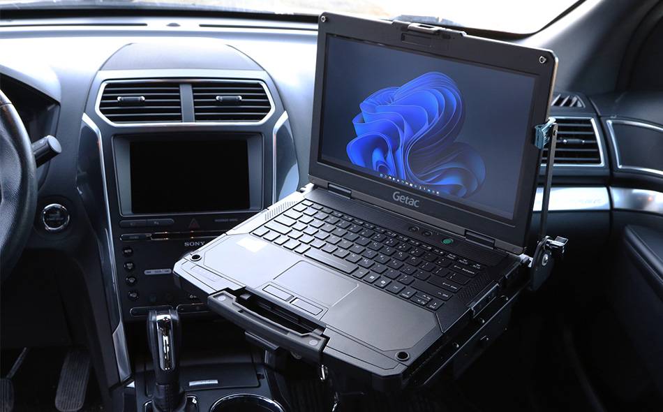 Docking Station or Getac B360 Laptop