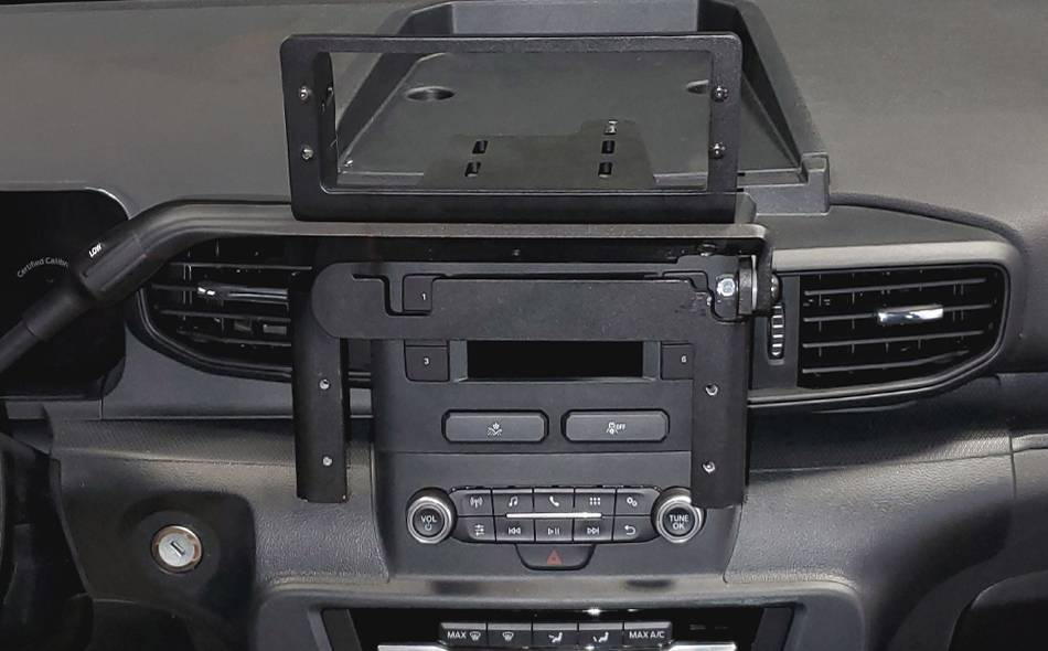 2013 - 2019 Ford Police Interceptor Utility Radio Dash Mount With XTL 5000 and Dual Mic Clips