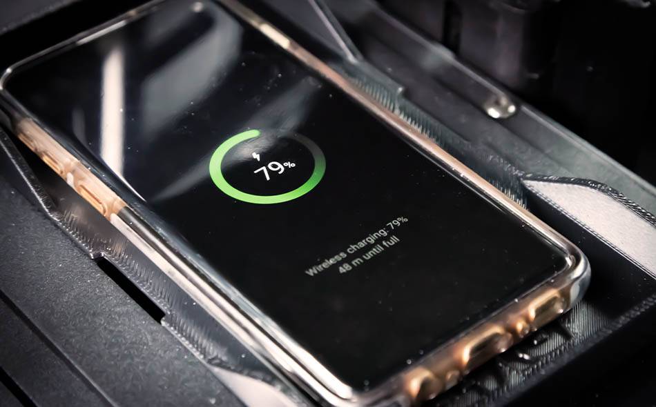 2022%2B Ford F150 Lightning Console AS4.C247.102 Wireless Charger_1.jpg