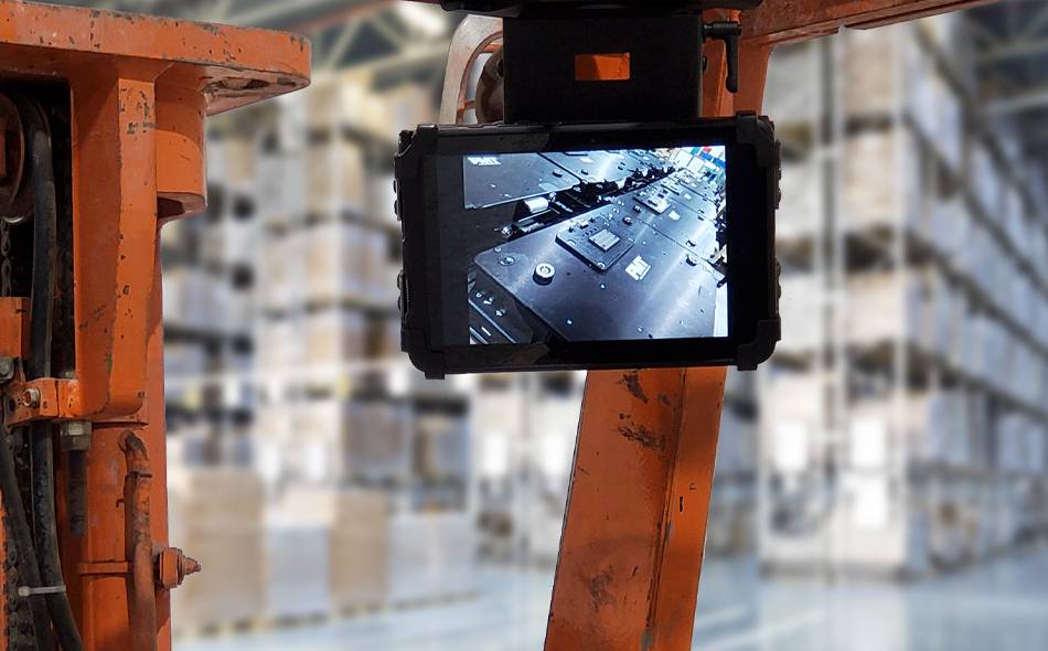 AS7.U102.105_Forklift_SM.jpg